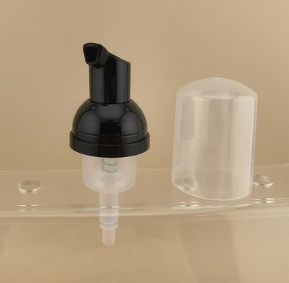 Czarna pompa piankowa dostosowana do optymalnej wydajności w butelkach kosmetycznych
