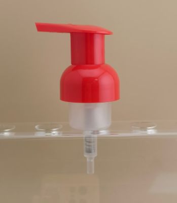 Delikatny projekt czerwonej plastikowej pompy piankowej do butelek szamponu