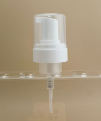 Delikatna pompa piankowa z białego tworzywa sztucznego do butli do mycia ciała