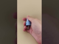 Butelki kosmetyczne niebieskie, żebrowane, z atomizerem drobnej mgiełki, spust K302