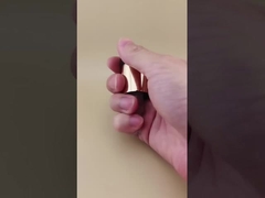 Czarno-złota pompa do płynów K702-1 do butelek kosmetycznych