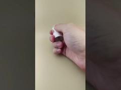 Biała pompa kremowa z tworzyw sztucznych K701-5 do butelek kosmetycznych