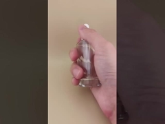 Delikatna konstrukcja Jasna, gładka, mała kwadratowa butelka na esencję