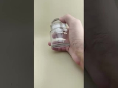 Delikatny, przezroczysty kubek na świecę o eleganckim designie na festiwal