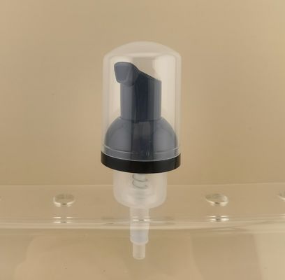 Czarna pompa piankowa dostosowana do optymalnej wydajności w butelkach kosmetycznych