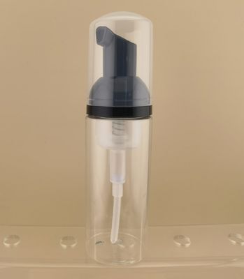 Czarna pompa piankowa dostosowana do optymalnej wydajności w butelkach kosmetycznych