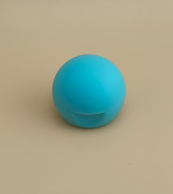 Niebieska plastikowa gładka matowa sferyczna pokrywka do butelek kosmetycznych