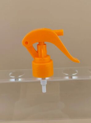 Pomarańczowy plastikowy minispryskiwacz spustowy do fryzjerstwa